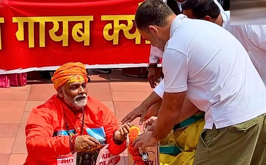 पप्पू यादव के खिलाफ सड़क पर उबाल, शवयात्रा निकली; 'सिर काटने पर 51 लाख' का ऐलान