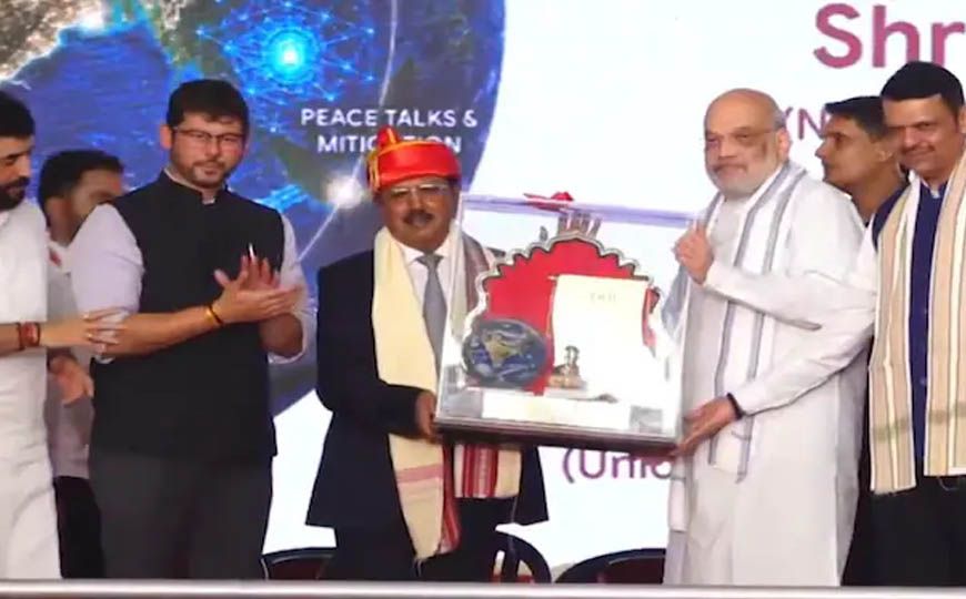 अमित शाह के हाथों NSA अजीत डोभाल को मिला लोकमान्य तिलक अवॉर्ड, पगड़ी पहनाकर किया सम्मानित