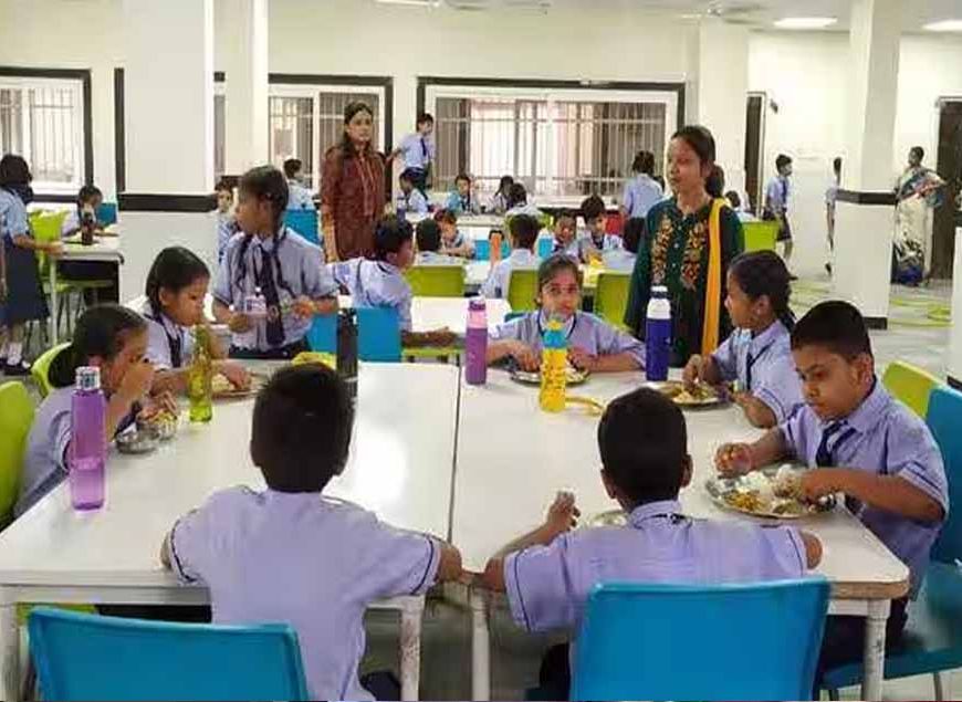छत्तीसगढ़ के आत्मानंद स्कूलों में नए नियम, अनुशासन पर जोर; अनुपस्थित छात्रों पर होगी कार्रवाई