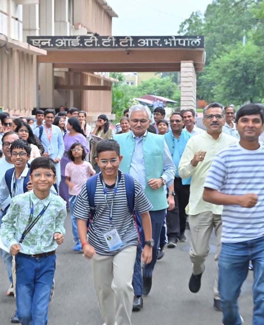 NITTTR भोपाल में नशामुक्त भारत अभियान के तहत युवाओं ने जागरूकता दौड़ लगाई