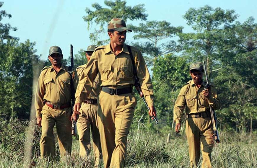 वन कर्मचारी पर हमला करने वालों के ऊपर रासुका लगाई जाए तत्काल गिरफ्तार किया जाए।