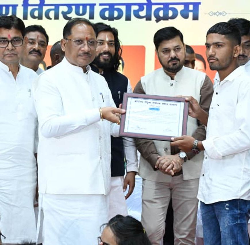 दिव्यांगजनों के सम्मान और सशक्तीकरण के लिए सरकार निरंतर प्रतिबद्ध : मुख्यमंत्री विष्णु देव साय