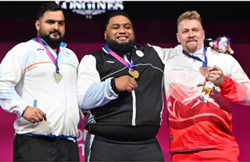 CWG मेडल विजेता लवप्रीत का पंजाब में भव्य स्वागत, अमृतसर एयरपोर्ट से पैतृक गांव तक निकलेगा सम्मान जुलूस