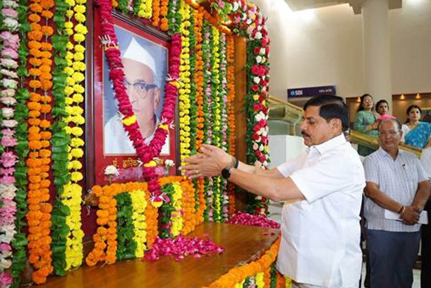 पं. द्वारिका प्रसाद मिश्र का व्यक्तित्व और कतित्व योगदान सदैव रहेगा प्रेरणास्रोत : मुख्यमंत्री डॉ. यादव