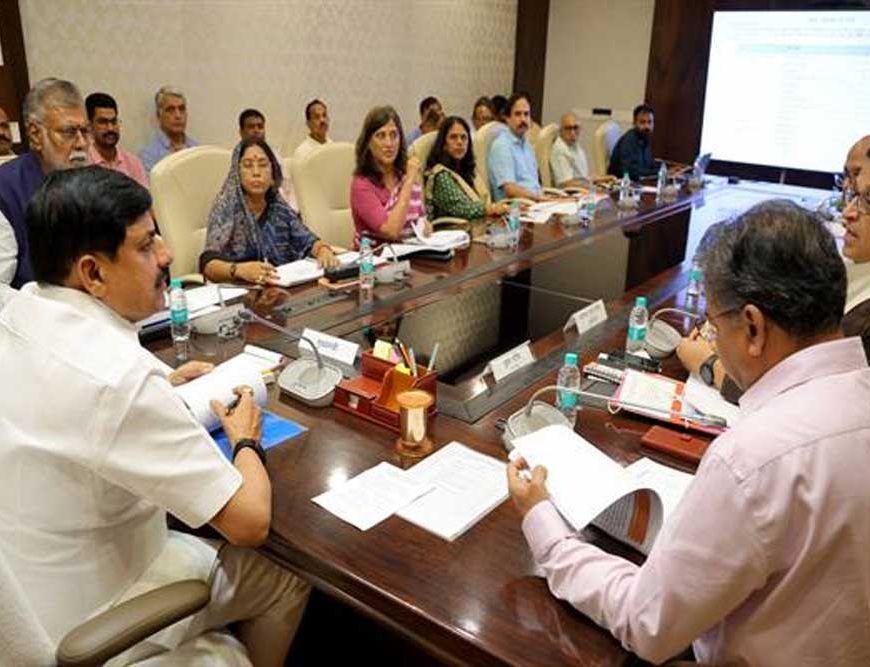 व्यवस्थित ग्रामीण विकास और जनकल्याण कार्यक्रमों के प्रभावी क्रियान्वयन के लिए पंचायतों को सशक्त बनाना आवश्यक : मुख्यमंत्री डॉ. यादव