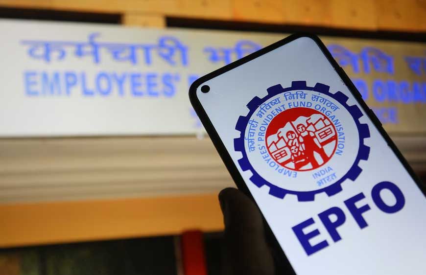 EPFO ने बदले PF से जुड़े 8 नियम, पैसा निकालने से नॉमिनेशन और क्लेम तक बड़ा अपडेट