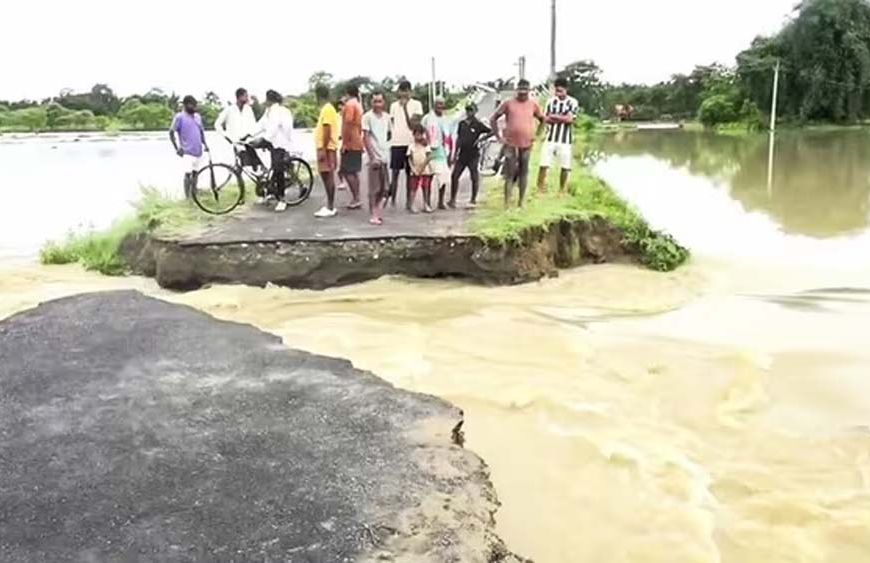 असम में बाढ़ का कहर, मृतकों की संख्या 99 पहुंची, 1.47 लाख लोग प्रभावित