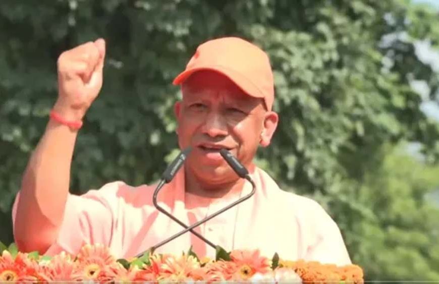 लखनऊ में योगी ने रवाना की तिरंगा यात्रा, 25 हजार युवाओं ने दिया राष्ट्र प्रथम संदेश