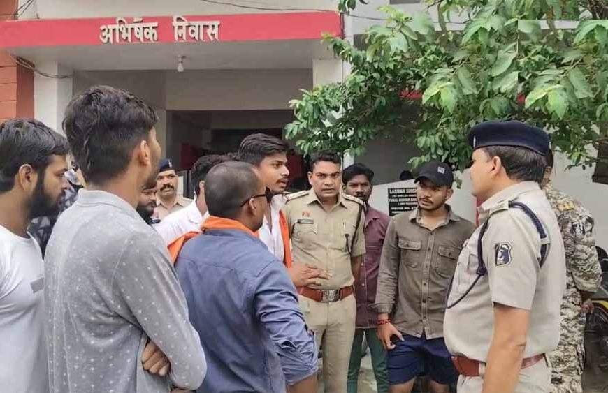 CG में चंगाई सभा को लेकर बवाल, हिंदू जागरण मंच ने लगाया पैसे देकर धर्म परिवर्तन का आरोप