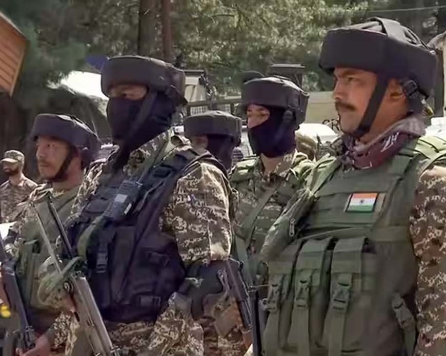 CRPF के 600 जवानों के लिए ₹4.54 करोड़ मंजूर, बर्फीले मोर्चों पर मिलेंगे खास उपकरण
