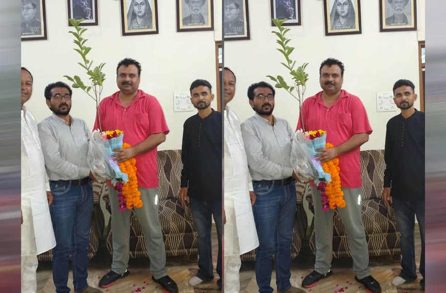 सतना विधायक सिद्धार्थ सिंह कुशवाहा डब्बू जी की उपस्थिति में योगेश तिवारी ने लगाया पौधा