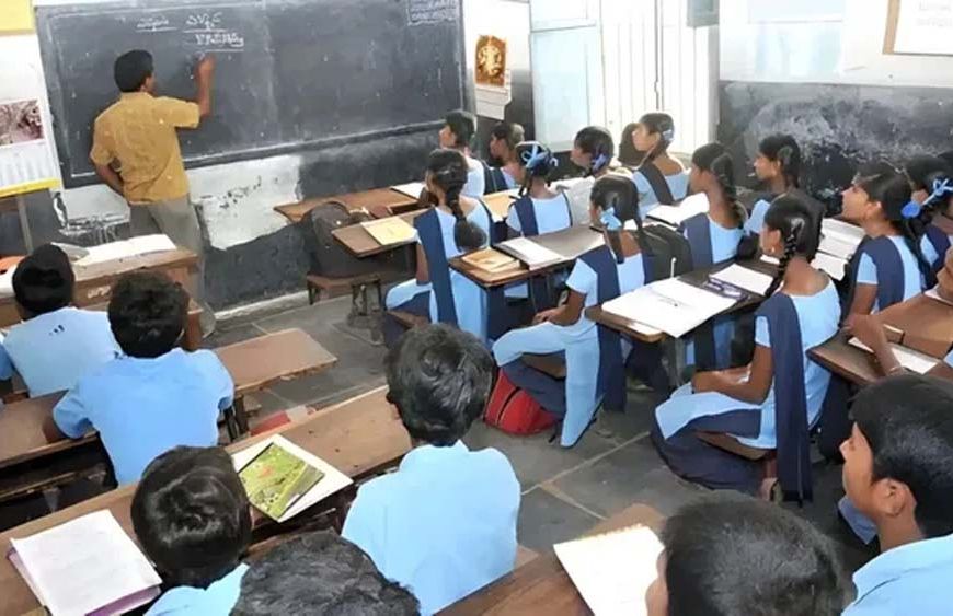 बिहार के 73 हजार सरकारी स्कूलों को मिलेगा पूर्व छात्रों और CSR का सहारा