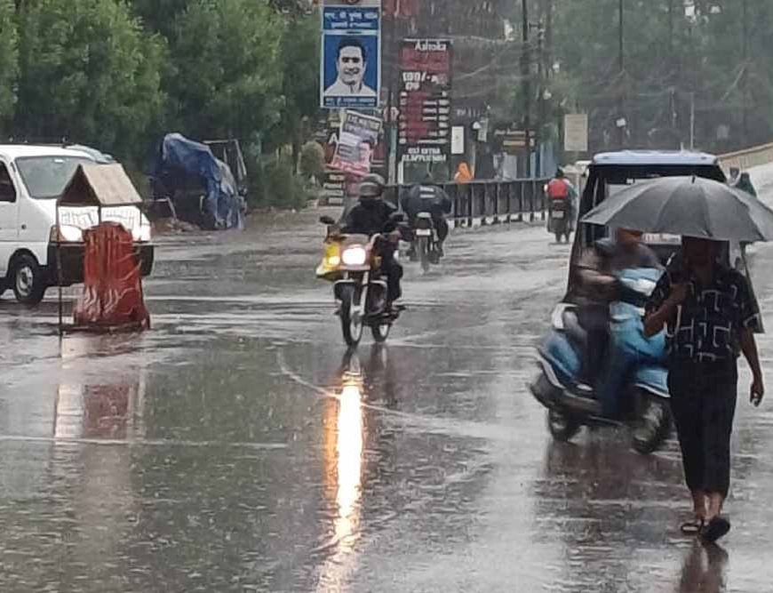 CG में 3 दिन बाद फिर जोर पकड़ेगा मानसून, आज रायपुर समेत कई इलाकों में बारिश के आसार