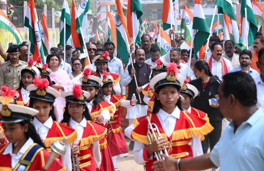 देशभक्ति से ओतप्रोत अप्रतिम उत्साह के साथ निकली तिरंगा यात्रा, उप मुख्यमंत्री अरुण साव हुए शामिल