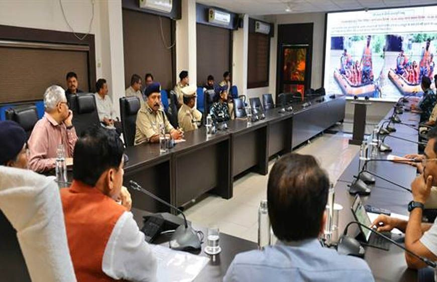 मुख्यमंत्री डॉ. यादव ने प्रदेश में अतिवृष्टि, जलभराव और बाढ़ की स्थिति का लिया जायज़ा