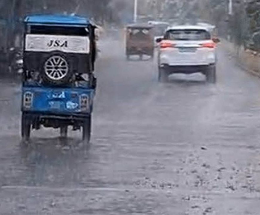 Punjab Weather Update: मानसून फिर सक्रिय, 17 अगस्त तक बरसेंगे बादल; 2.5 डिग्री गिरा तापमान
