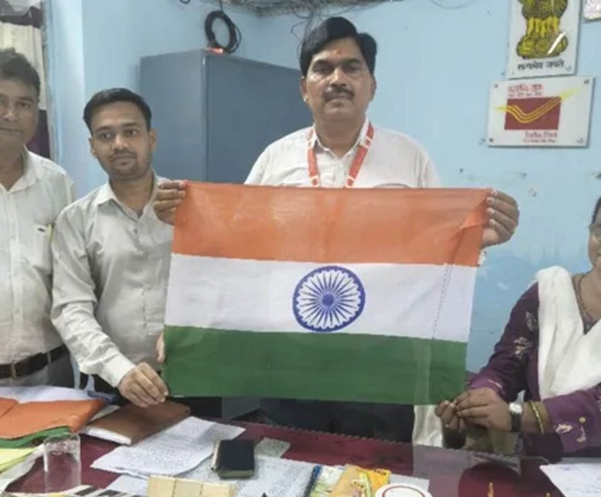 डाक विभाग की खास सौगात! ₹25 में तिरंगा, ₹30 में गंगाजल और ₹5 में मिलेगा राखी का लिफाफा