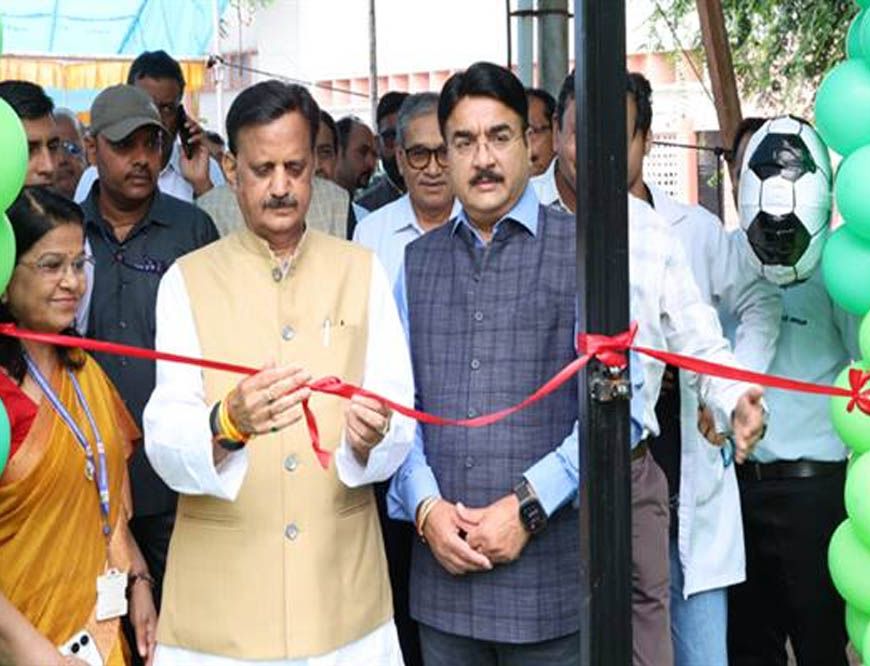 पूर्व छात्रों का अपनी संस्था से जुड़ाव नई पीढ़ी के विद्यार्थियों के लिए प्रेरणादायी: उप मुख्यमंत्री शुक्ल