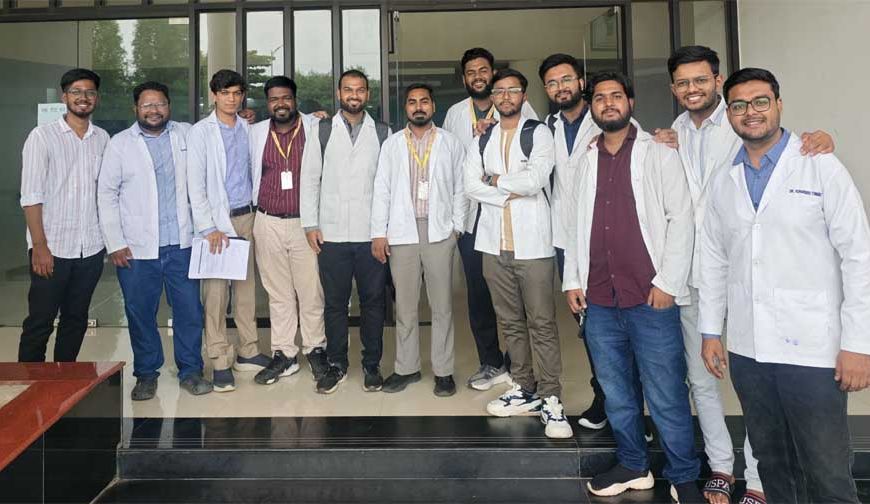 इंटर्न्स की समस्याओं पर चिकित्सा शिक्षा विभाग की बैठक, स्टाइपेंड बढ़ाने की माँग पर विचार का आश्वासन