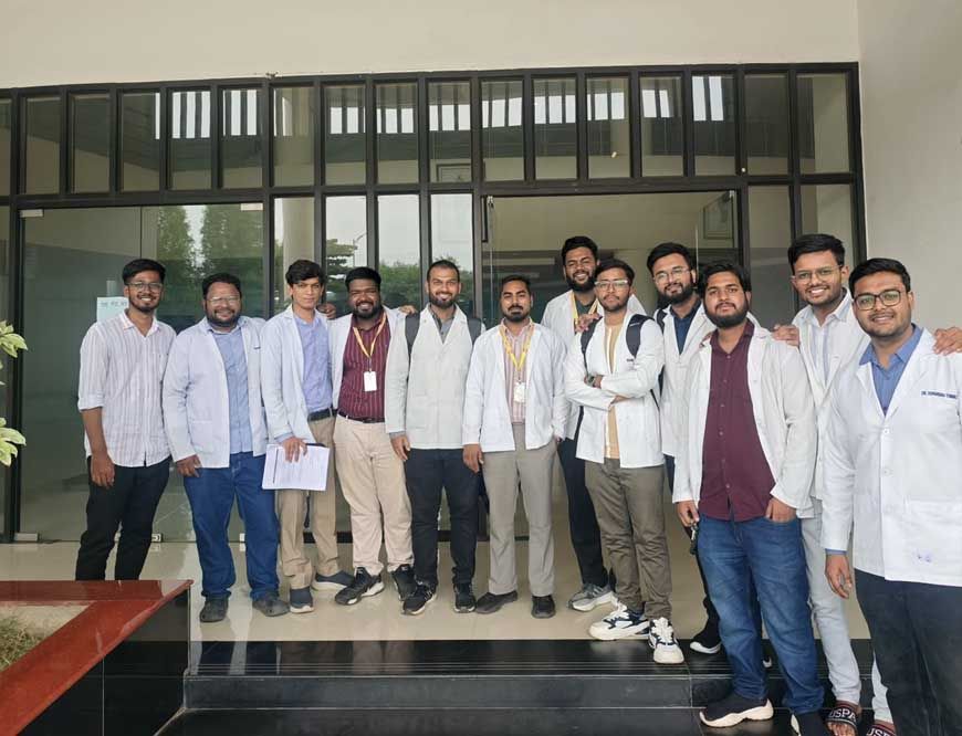 इंटर्न्स की समस्याओं पर चिकित्सा शिक्षा विभाग की बैठक, स्टाइपेंड बढ़ाने की माँग पर विचार का आश्वासन