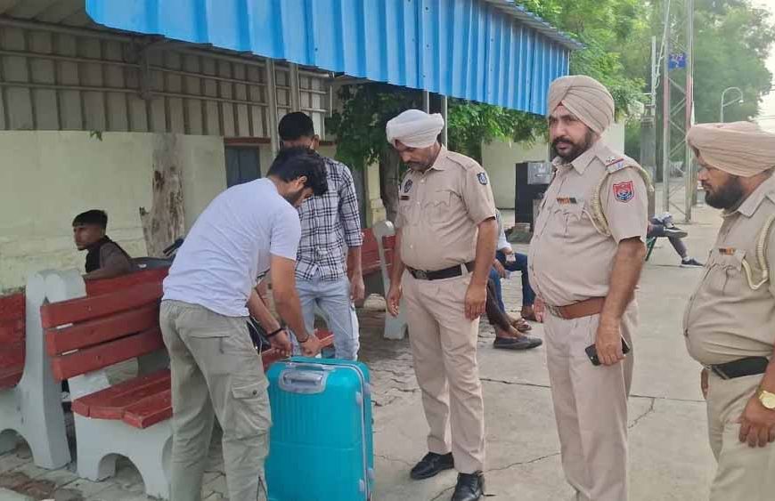 5 अगस्त से पहले शंभू रेलवे स्टेशन पर सर्च ऑपरेशन, GRP ने चप्पा-चप्पा खंगाला