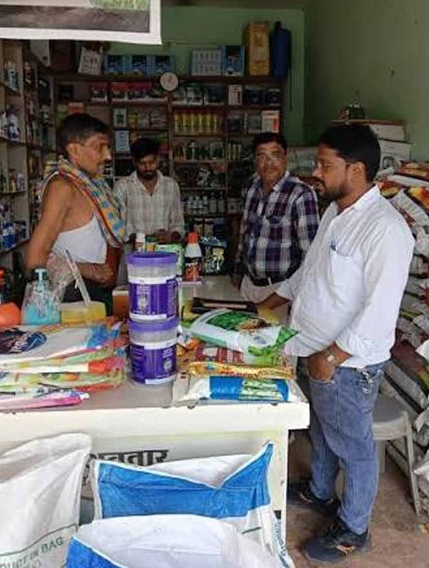 CG कृषि विभाग का बड़ा एक्शन, 25 कृषि केंद्रों का औचक निरीक्षण; 20 को कारण बताओ नोटिस