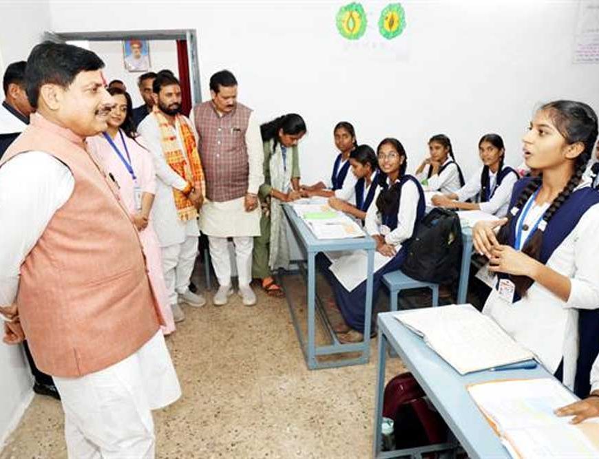 मन में उठने वाले प्रश्नों और जिज्ञासाओं को नहीं रोके, बल्कि चर्चा कर उत्तर पाये : मुख्यमंत्री डॉ. यादव