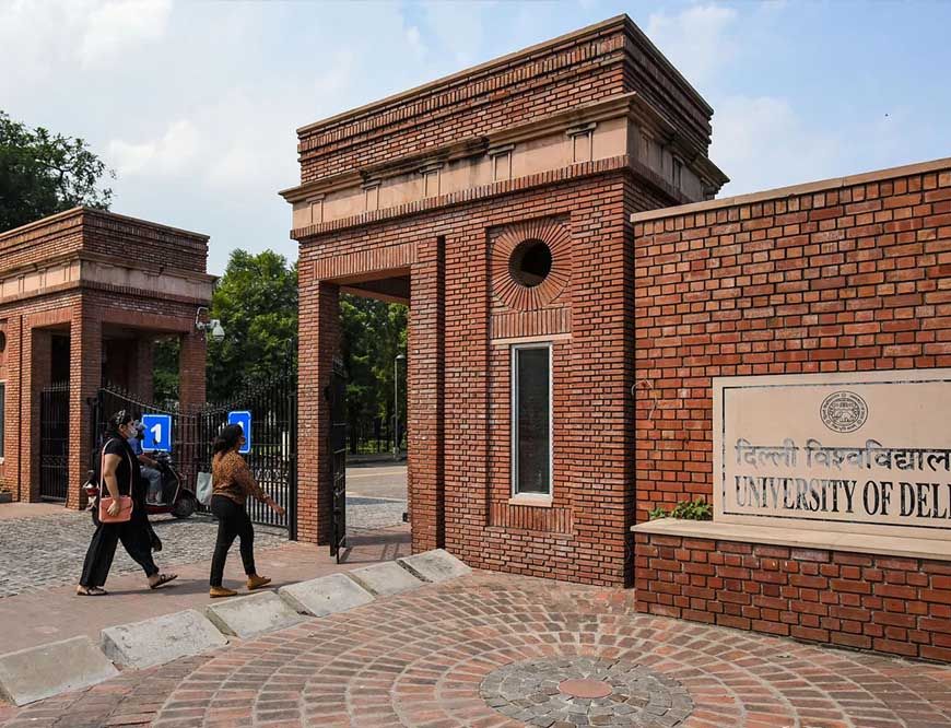 DU के नए PG History सिलेबस से दिल्ली सल्तनत का पेपर बाहर, कई और विषय भी हटे