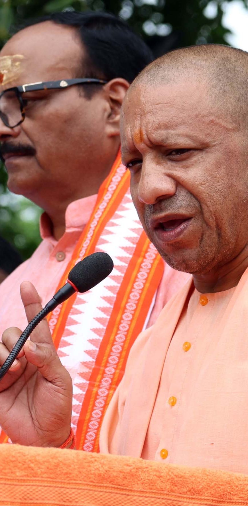 अटल जी का छह दशक का सार्वजनिक जीवन निर्विवाद और निष्कलंक रहाः सीएम योगी