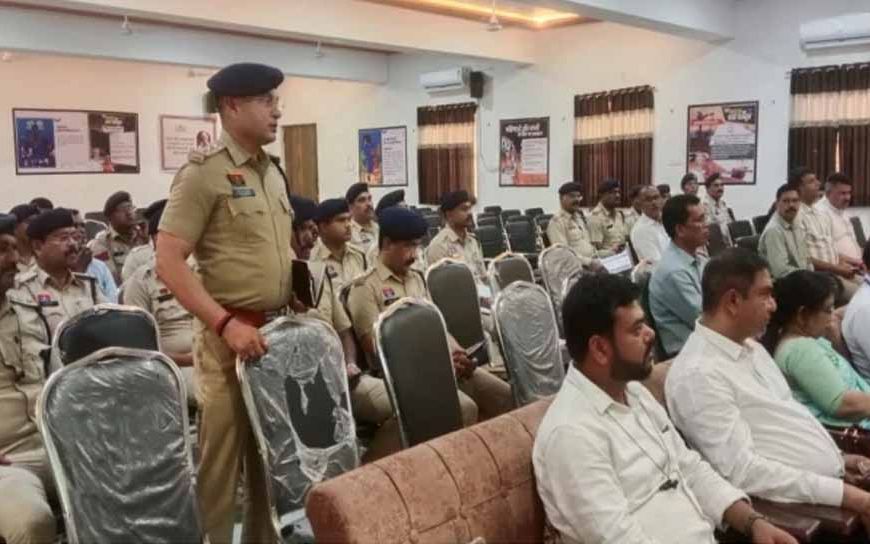 बिलासपुर SSP ने 83 पुलिस अधिकारी-कर्मचारियों को किया सम्मानित, उत्कृष्ट कार्य पर मिला पुरस्कार