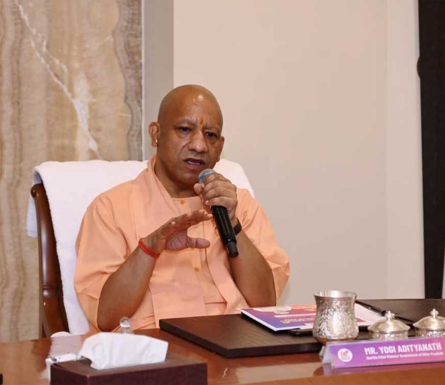डिजिटल सशक्तिकरण की ओर बढ़े दिव्यांगजन, योगी सरकार ने स्मार्टफोन-टैबलेट से आसान की राह