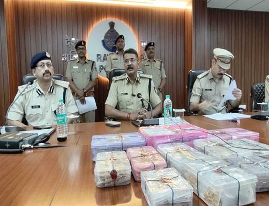 रतलाम में सराफा व्यापारी से करोड़ों की लूट का पुलिस ने 48 घंटे में किया खुलासा