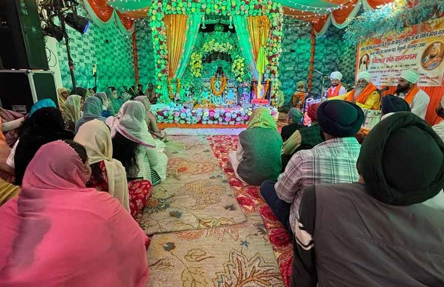 पटियाला के गुरुद्वारा साहिब में चली तलवारें, गोली लगने से दो लोग घायल