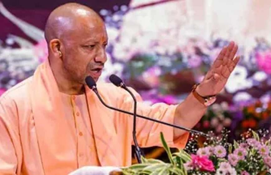 मुख्यमंत्री योगी आदित्यनाथ रिमोट का बटन दबाकर लखनऊ में बनने वाले बहुमंजिला पीआरडी बैरक का शिलान्यास भी करेंगे