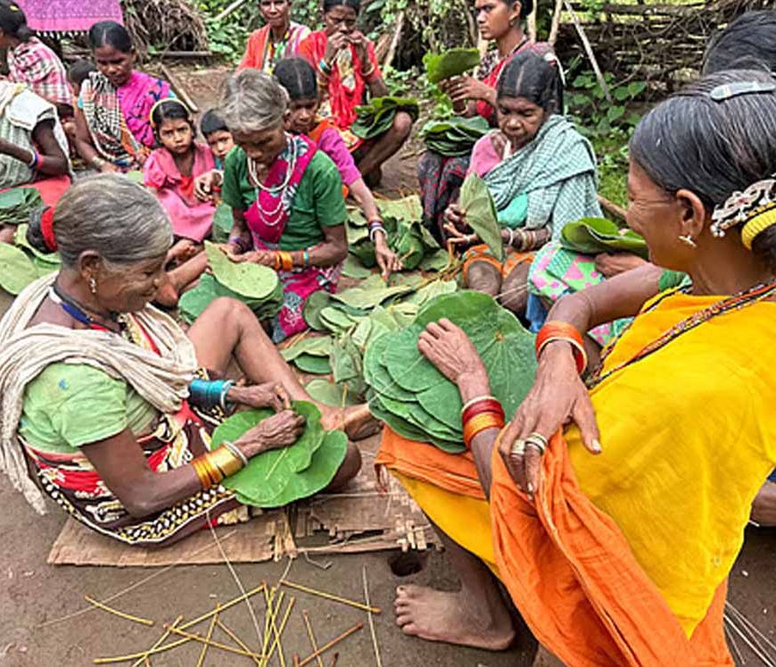 Bastar में सुरक्षा से विकास तक बदली तस्वीर, पुलिस कोऑर्डिनेशन सेंटर में अधिकारियों ने दिया प्रेजेंटेशन