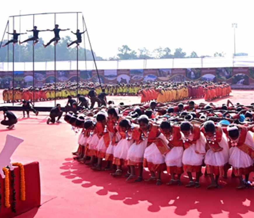 अबूझमाड़ के नक्सल विरोधी अभियानों के योद्धाओं को राष्ट्रपति ने किया सम्मानित