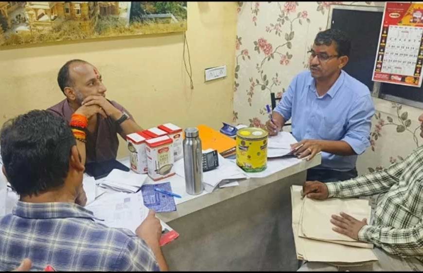 इंदौर में गुजरात से आया 1750 लीटर घी जब्त, 18 सैंपल जांच के लिए भेजे