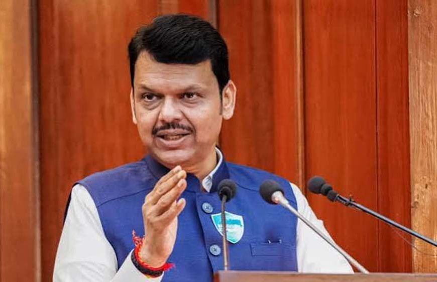 दिल्ली जाने की अटकलों पर फडणवीस का जवाब, बोले- महाराष्ट्र में ही रहूंगा और सेवा करता रहूंगा