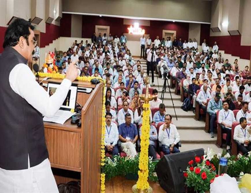 प्रयोगशाला से निर्माण स्थल तक पहुंचें नवाचार-लोक निर्माण मंत्री  सिंह