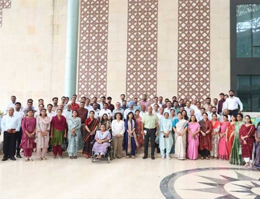 नवीन श्रम संहिताओं से नियोक्ता और कर्मचारियों के अधिकारों एवं संबंधों को मिलेगा बेहतर आधार : सचिव श्रम  राजेन्द्रन