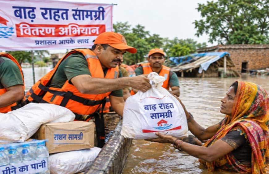 बाढ़ राहत में योगी सरकार की संवेदनशील पहल, फर्रूखाबाद में प्रशासन पूरी तरह मुस्तैद