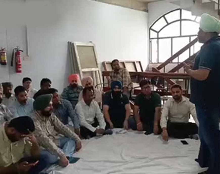 पंजाब में खाद्य आपूर्ति निरीक्षकों की अनिश्चितकालीन हड़ताल शुरू, लंबित भत्ते और सुविधाओं की मांग