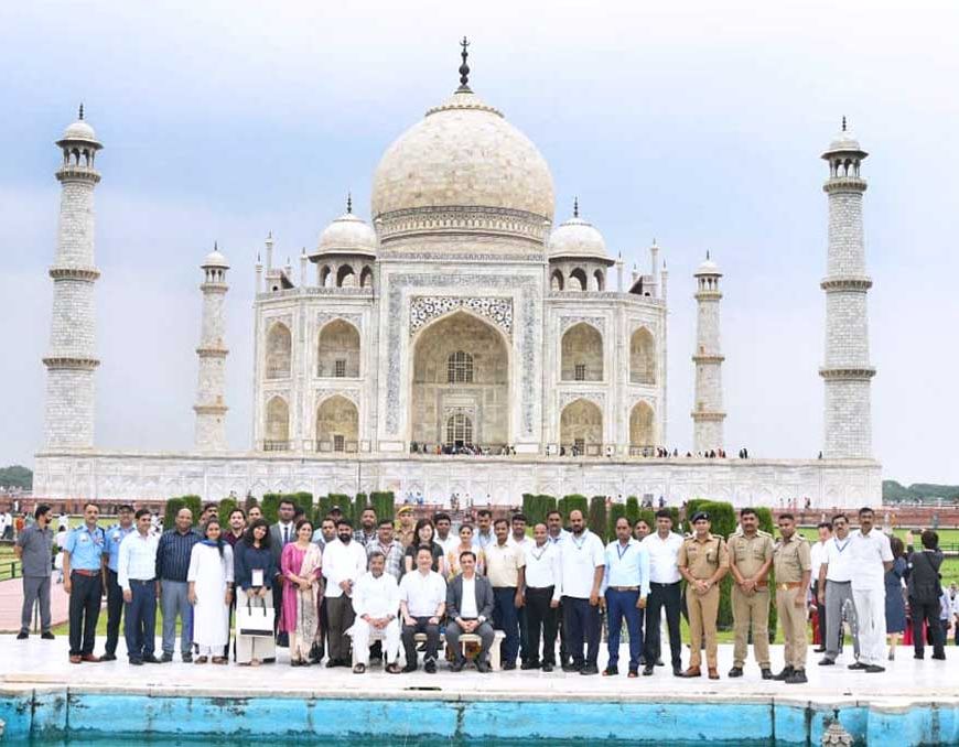 जापानी प्रतिनिधिमंडल पहुंचा आगरा, योगी सरकार की मेहमाननवाजी से अभिभूत