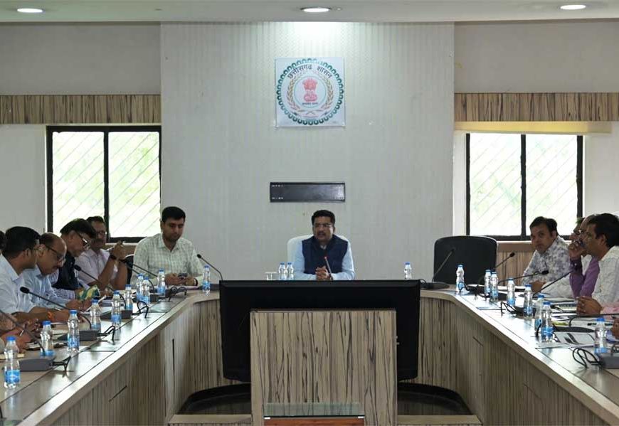 नगरीय प्रशासन विभाग के नए प्रमुख सचिव  सोनमणि बोरा ने ली मैराथन बैठक