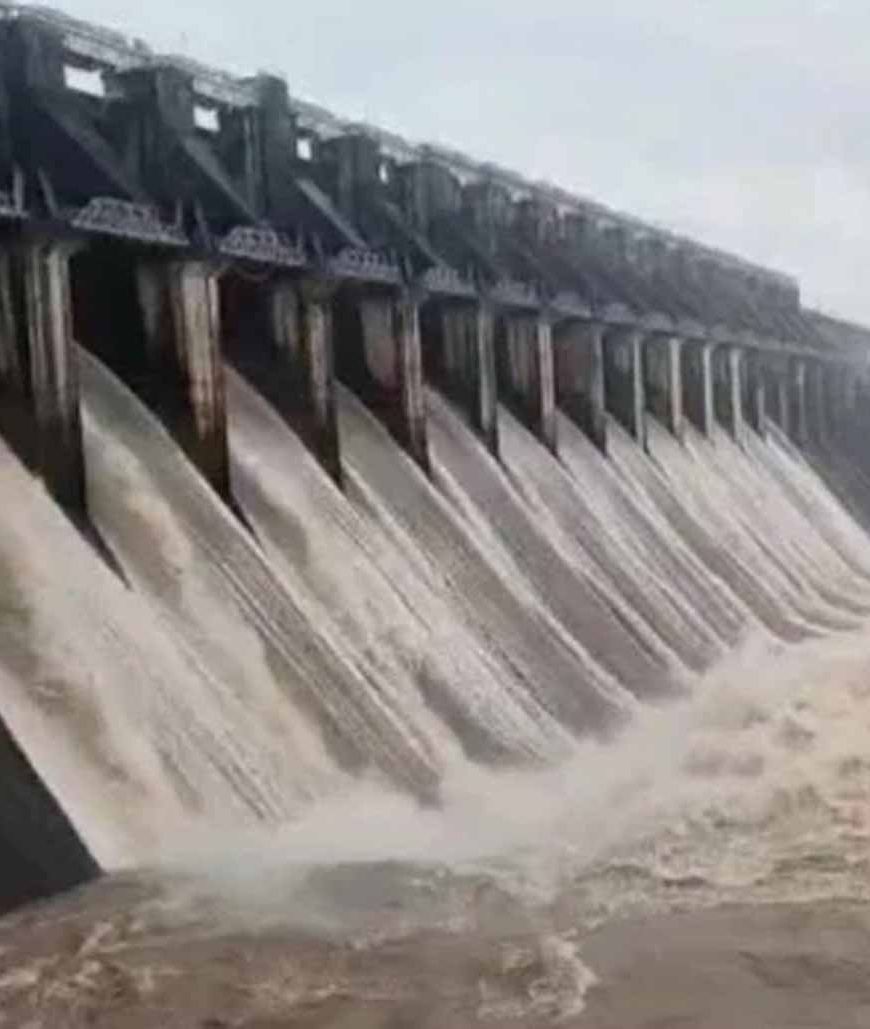 Jabalpur में उफान पर नर्मदा, बरगी बांध के 13 गेट खोले गए