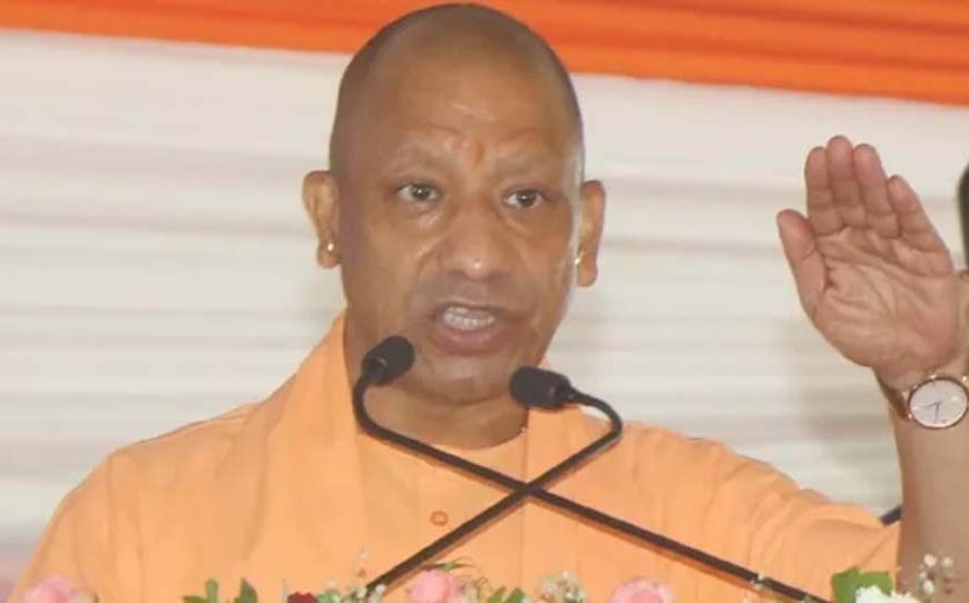 चीनी की बढ़ती कीमतों पर योगी सरकार सख्त, 400 टन से ज्यादा स्टॉक रखने वालों पर होगी कार्रवाई