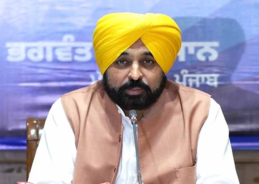 रेप केस दबाने के लिए 5 करोड़ की रिश्वत का आरोप, भगवंत मान की पत्नी को NHRC का नोटिस