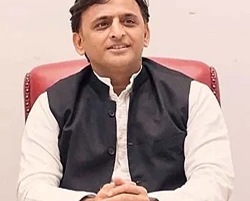 अखिलेश यादव पर मंत्रियों का तीखा हमला, अनिल राजभर बोले- सपा के कहने से आरक्षण खत्म नहीं होगा