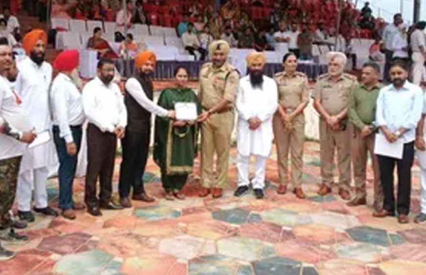 पंजाब के इस गांव में मुफ्त नशामुक्ति इलाज, पूरी तरह ठीक होने पर मरीज को मिलेंगे 1100 रुपए