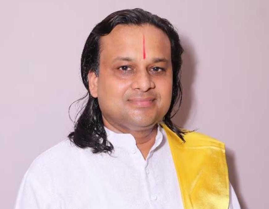 अयोध्या में मछली की दावत सनातन आस्था का अपमान डॉ. विक्रमादित्य, पीतांबरा पीठाधीश एवं अध्यक्ष, विवेकानंद प्रतिष्ठान